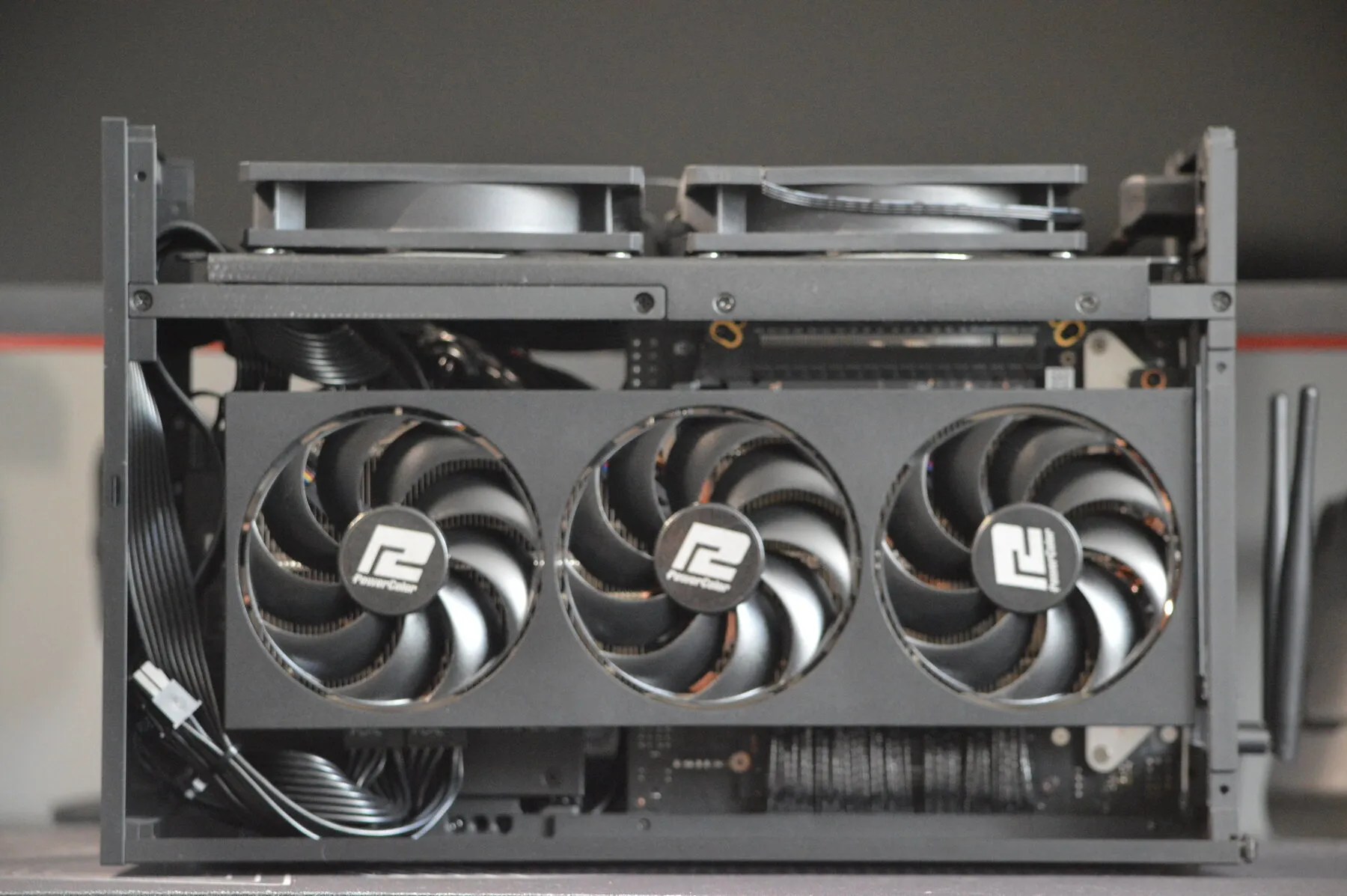 GPU side of the custom ITX workstation
